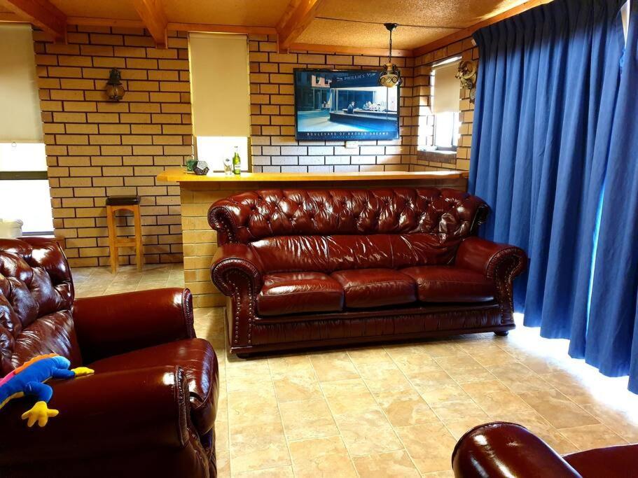Spacious Holiday Home - Waikerie Buitenkant foto