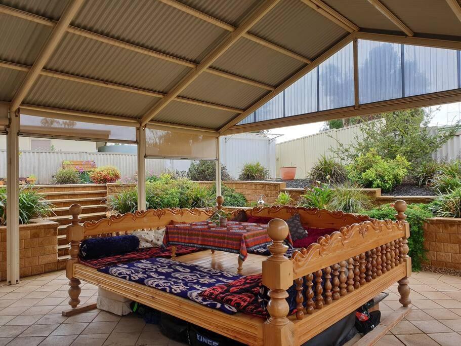 Spacious Holiday Home - Waikerie Buitenkant foto